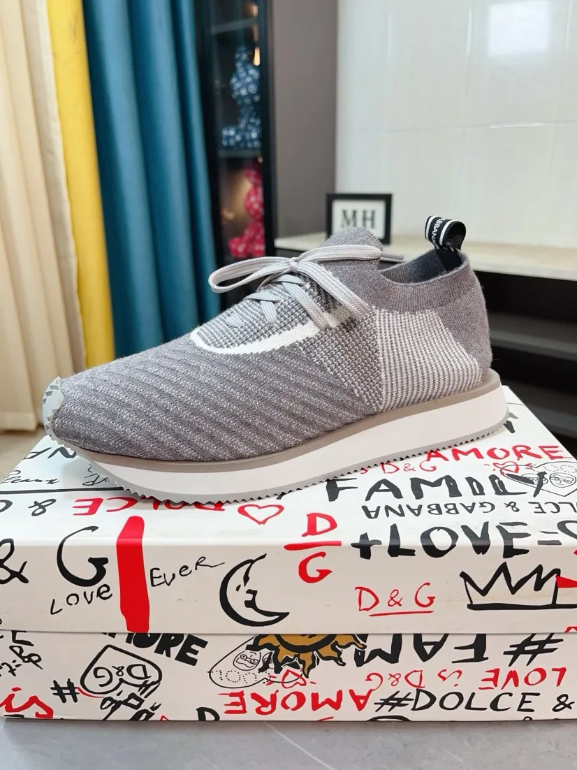 Men's shoes 💰400🌹🌹"Dolce & Gabbana DG" original imported flying weave ➕ sheepskin lining, light, comfortable and versatile, original special outsole 🔥favored by trendy men. Welcome to compare quality 🔥exquisite luxury, super A level! Version comparison, no difference at all! Code number 36-46
